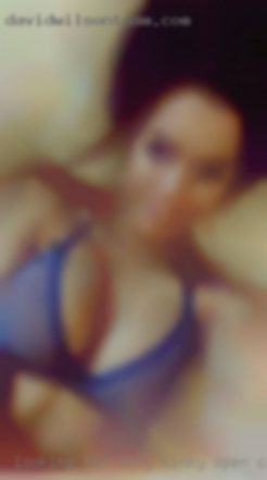 Looking for very kinky open clubs women.